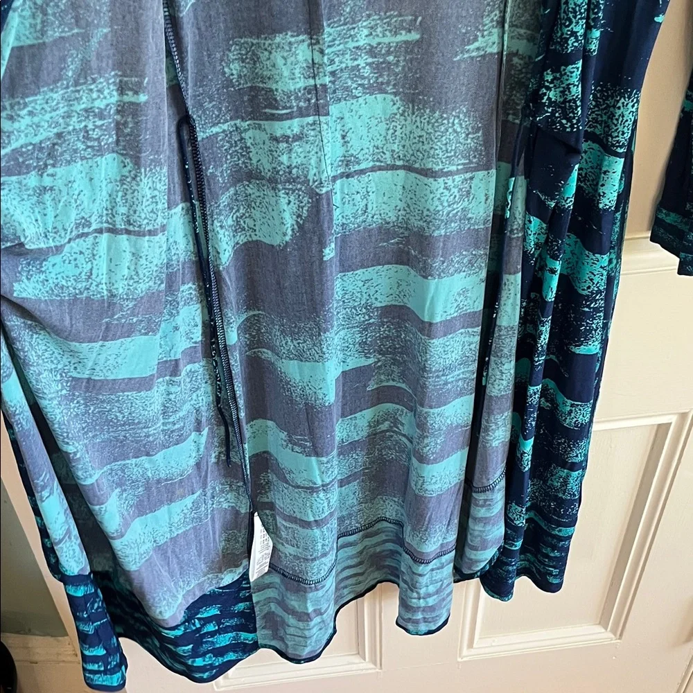 BCBGMaxAzria Teal and Navy Patterned Dress